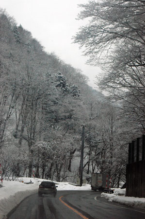 作並では雪景色